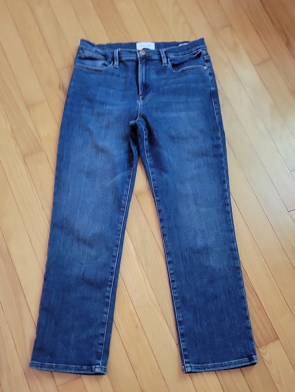 Women’s Straight-Leg Jeans in Medium Blue